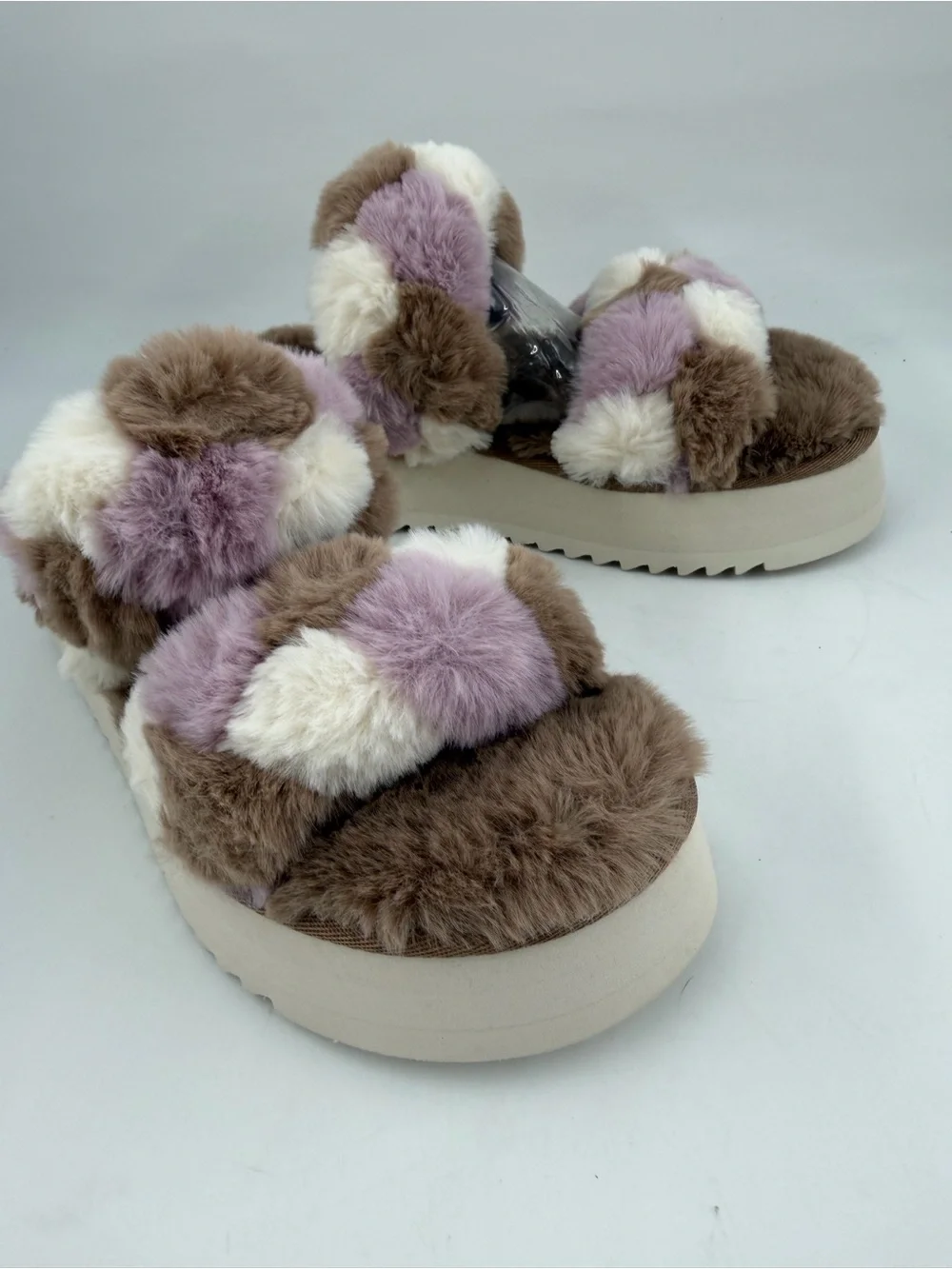 👞 Koolaburra by Ugg Ya-Baby -SZ 3.5- Multicolor Fuzzy Slide Sandals